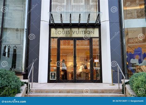 louis vuitton shop monaco.